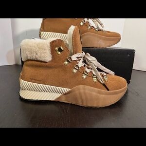 Sorel Out N About III Conquest Waterproof Boots Camel Brown Womans 9.5